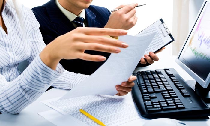 O Papel do Auxiliar Administrativo: Funções, Mercado de Trabalho e Caminhos para se Tornar um Profissional de Sucesso