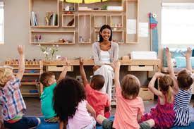 O Método Montessoriano: O que é e como adaptá-lo à sua realidade escolar?